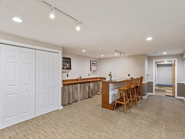 110 Pheasant Lane, Manchester, NH 03109