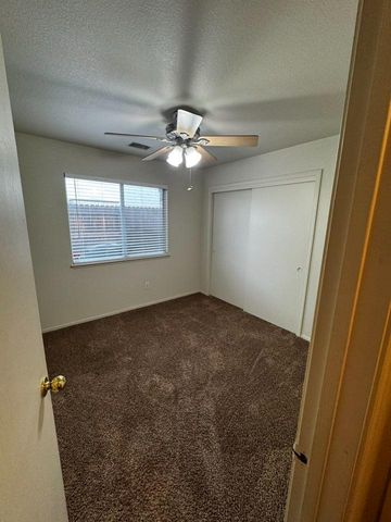 1080 Ruess Rd, Ripon, CA 95366