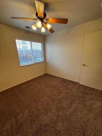 1080 Ruess Rd, Ripon, CA 95366