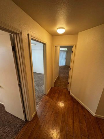 1080 Ruess Rd, Ripon, CA 95366