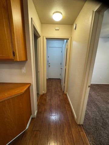 1080 Ruess Rd, Ripon, CA 95366