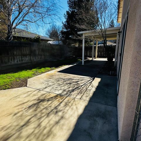 1080 Ruess Rd, Ripon, CA 95366