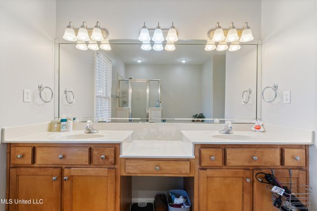 3523 Montys Circle, Southaven, MS 38672