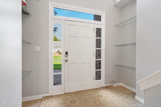 3523 Montys Circle, Southaven, MS 38672