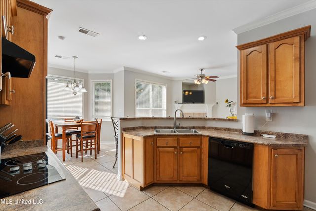 3523 Montys Circle, Southaven, MS 38672
