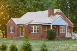 1532 Orchard Drive, Lenoir, NC 28645