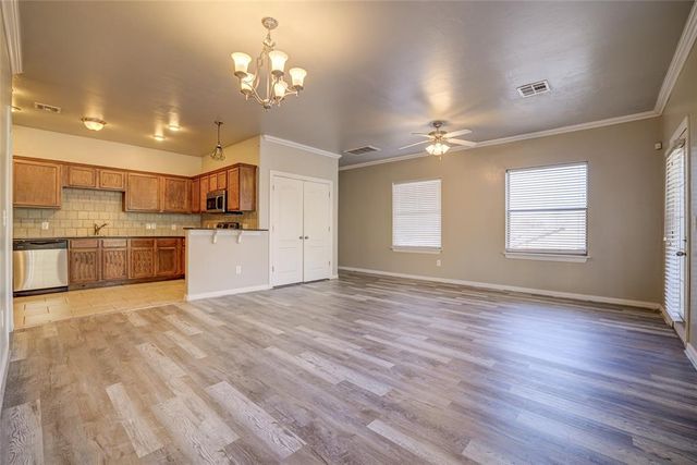 2181 Houston Avenue, Norman, OK 73071