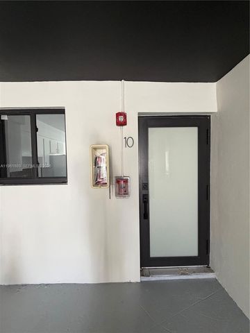 17150 NE 23rd Ave 10, North Miami Beach, FL 33160