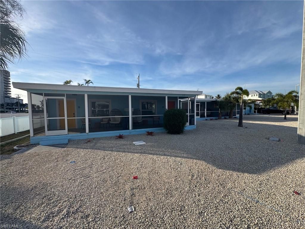 113-119 Fairweather LN, FORT MYERS BEACH, FL 33931 — exterior