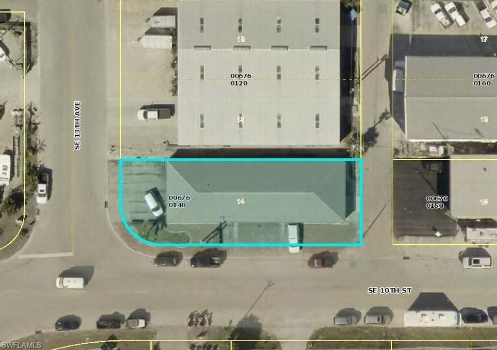 927 SE 13th AVE, CAPE CORAL, FL 33990 — exterior