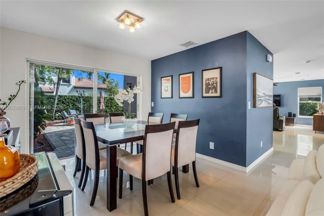 18172 SW 3rd St, Pembroke Pines, FL 33029