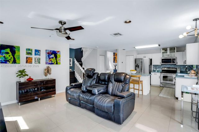 18172 SW 3rd St, Pembroke Pines, FL 33029