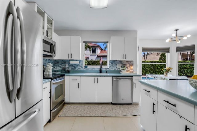18172 SW 3rd St, Pembroke Pines, FL 33029