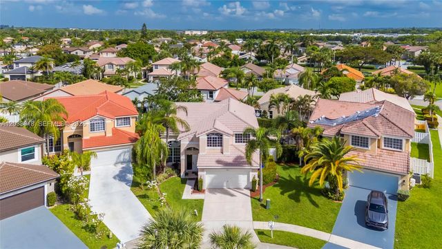 18172 SW 3rd St, Pembroke Pines, FL 33029