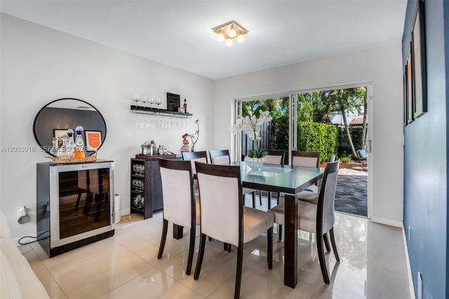 18172 SW 3rd St, Pembroke Pines, FL 33029