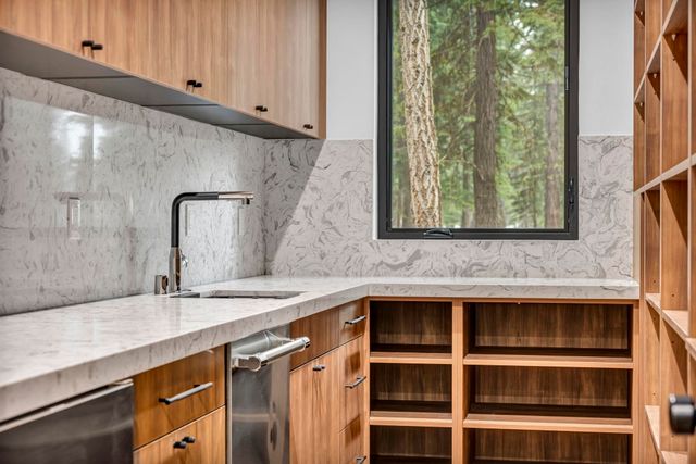 9278 Brae Road, Truckee, CA 96161