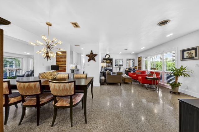 4801 NE 4th Avenue, Oakland Park, FL 33334