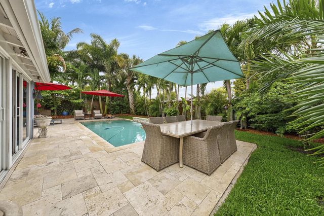 4801 NE 4th Avenue, Oakland Park, FL 33334