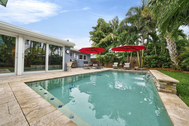 4801 NE 4th Avenue, Oakland Park, FL 33334