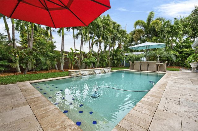 4801 NE 4th Avenue, Oakland Park, FL 33334