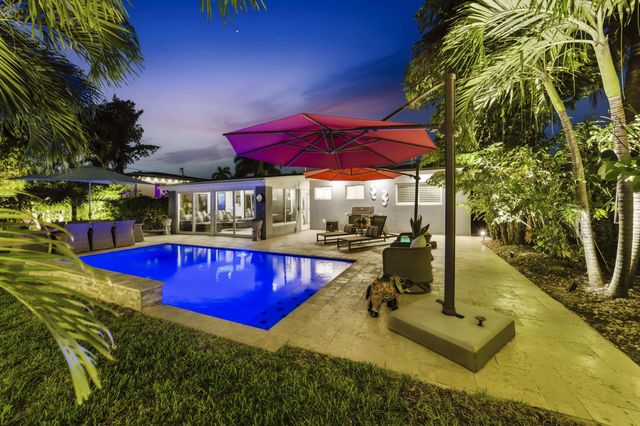 4801 NE 4th Avenue, Oakland Park, FL 33334