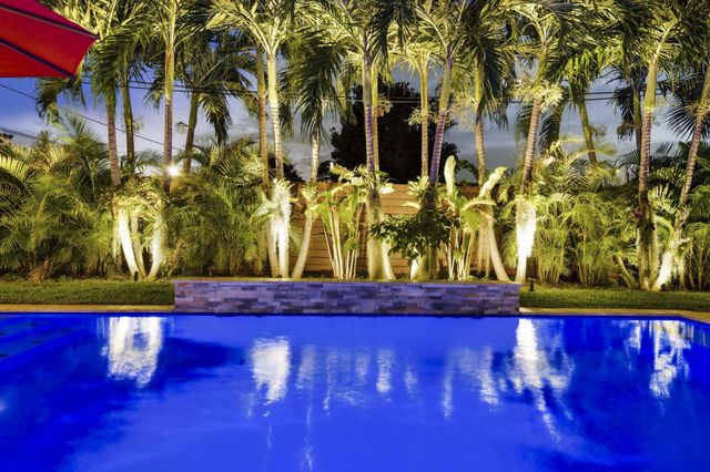 4801 NE 4th Avenue, Oakland Park, FL 33334