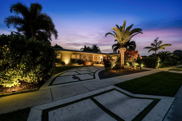 4801 NE 4th Avenue, Oakland Park, FL 33334