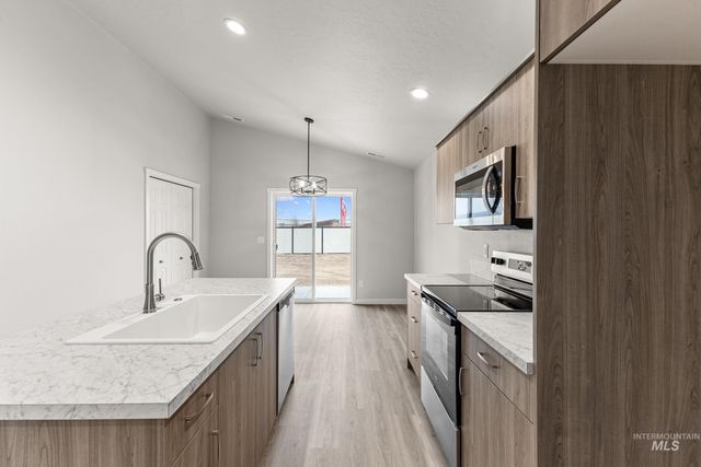 4112 Austin St, Caldwell, ID 83605