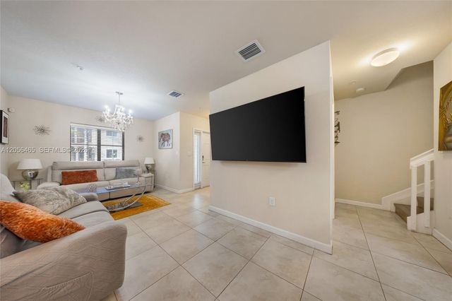 22501 SW 88th Pl 5-25, Cutler Bay, FL 33190
