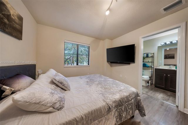 22501 SW 88th Pl 5-25, Cutler Bay, FL 33190