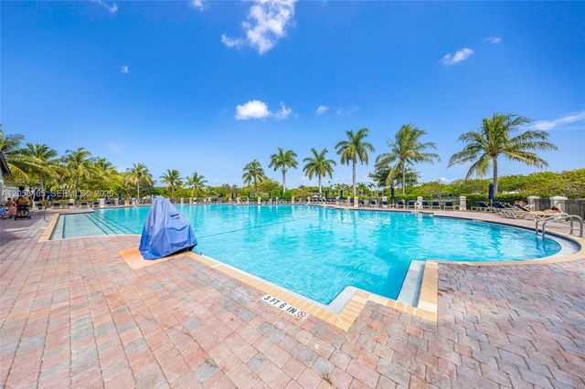 22501 SW 88th Pl 5-25, Cutler Bay, FL 33190