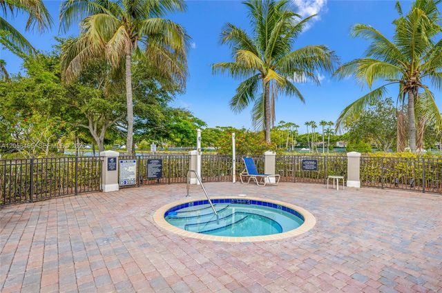 22501 SW 88th Pl 5-25, Cutler Bay, FL 33190