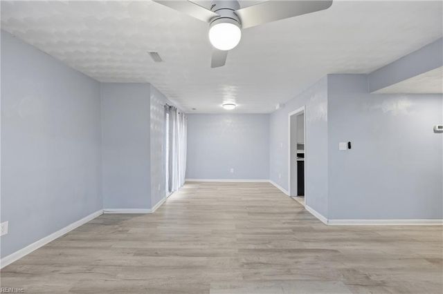 3670 Ship Chandlers WHRF, Virginia Beach, VA 23453