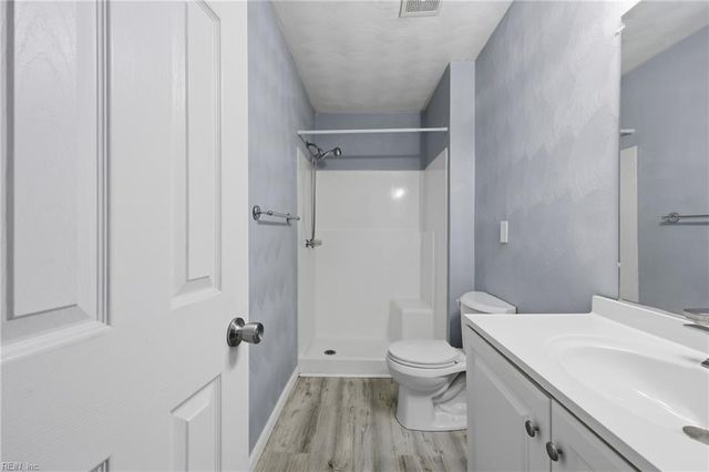 3670 Ship Chandlers WHRF, Virginia Beach, VA 23453