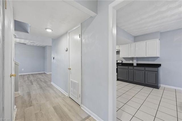 3670 Ship Chandlers WHRF, Virginia Beach, VA 23453