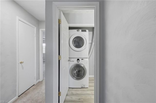 3670 Ship Chandlers WHRF, Virginia Beach, VA 23453