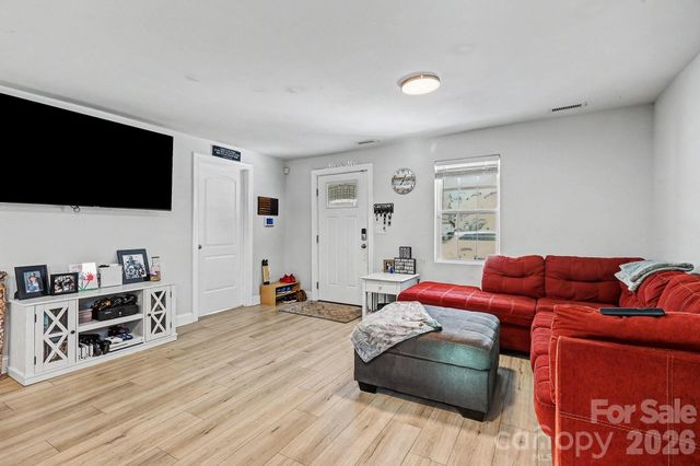 1329 W Bank Street, Salisbury, NC 28144