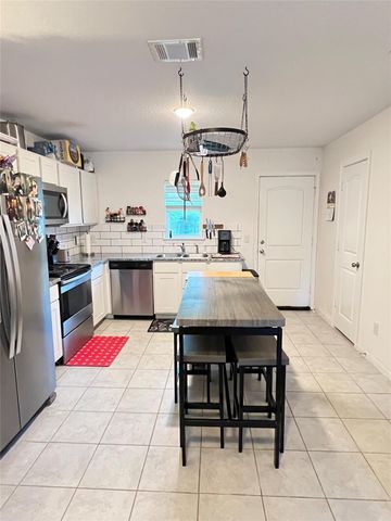 4139 Sam Houston Road, Willis, TX 77378