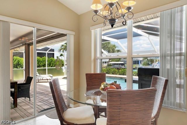 4009 SW 25th CT, Cape Coral, FL 33914