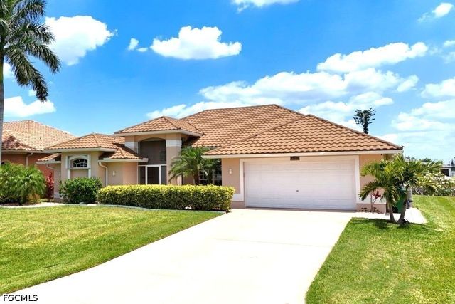 4009 SW 25th CT, Cape Coral, FL 33914