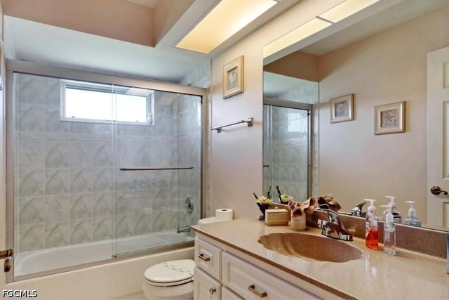 4009 SW 25th CT, Cape Coral, FL 33914