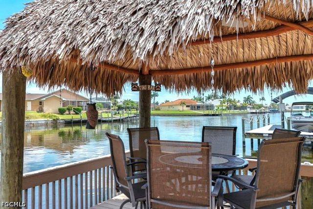 4009 SW 25th CT, Cape Coral, FL 33914