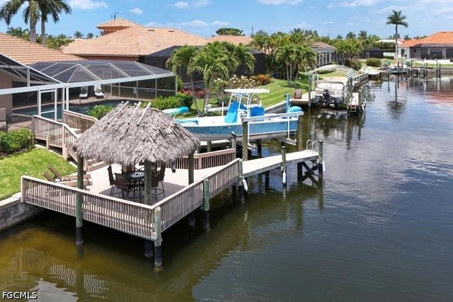 4009 SW 25th CT, Cape Coral, FL 33914