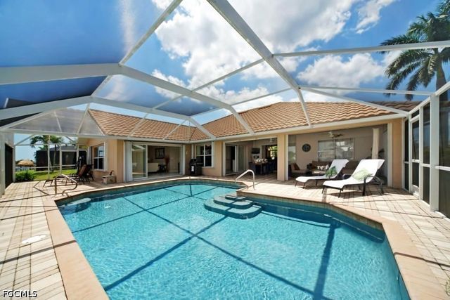 4009 SW 25th CT, Cape Coral, FL 33914