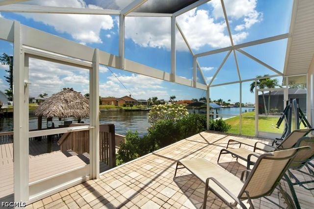 4009 SW 25th CT, Cape Coral, FL 33914