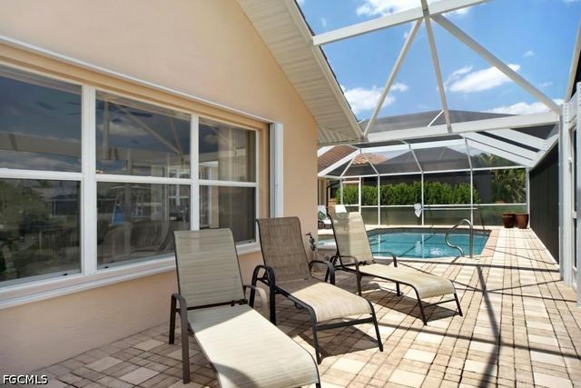 4009 SW 25th CT, Cape Coral, FL 33914