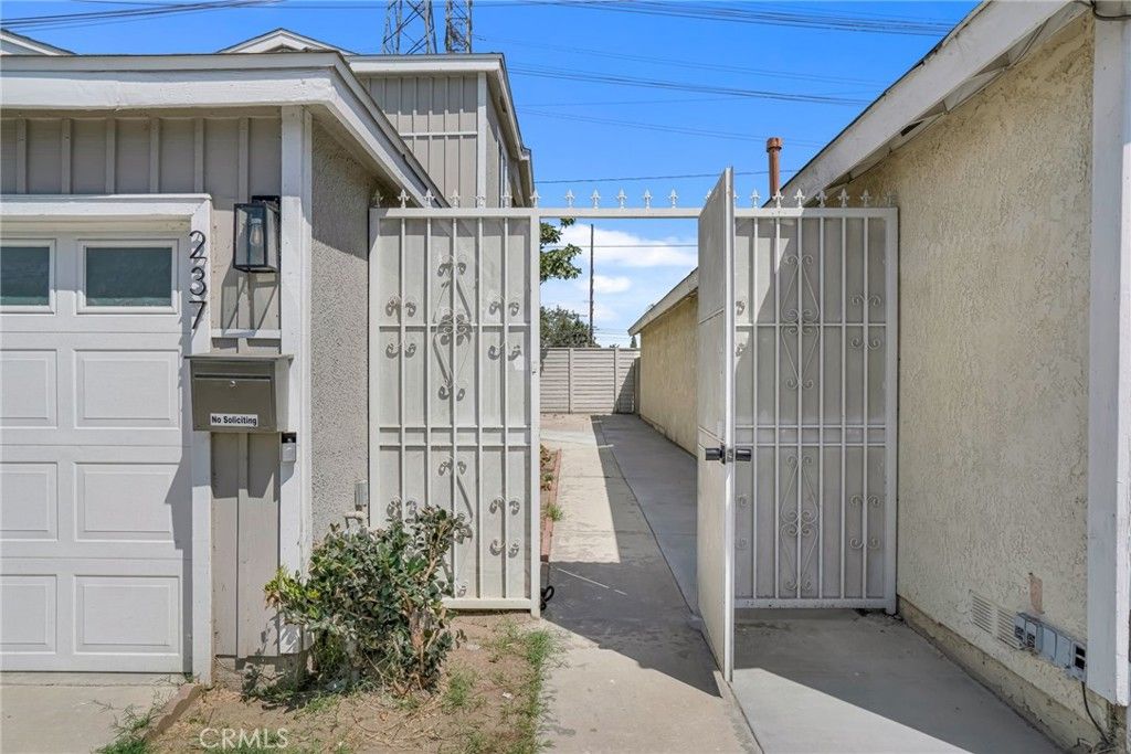 237 Orleans, Long Beach, CA 90805 — photo 3