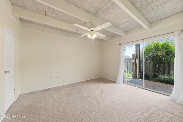 1008 S College Road 118, Lafayette, LA 70503