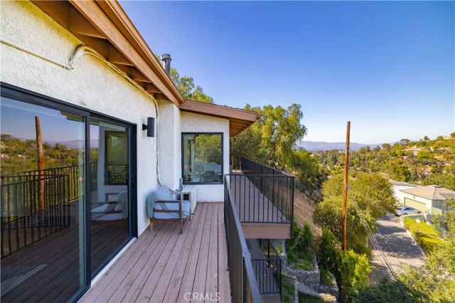 4300 Camello Road, Woodland Hills, CA 91364