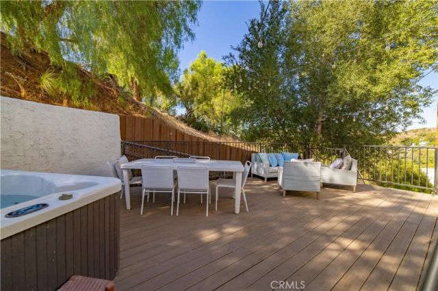 4300 Camello Road, Woodland Hills, CA 91364